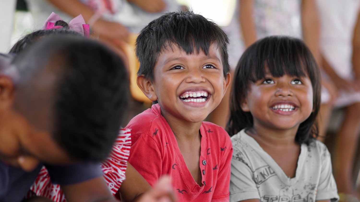 Niños y niñas amazonía